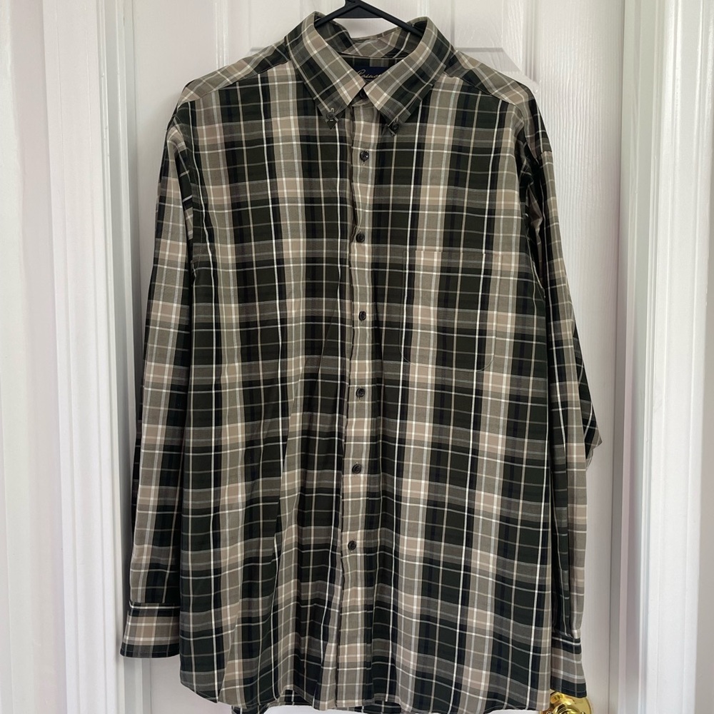 Roundtree & Yorke Button Down